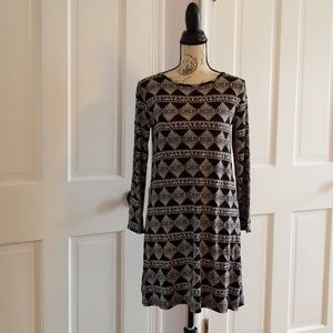 Loveappella long sleeve shift dress